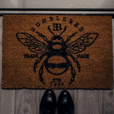 شقة Miodownik مينزليجة