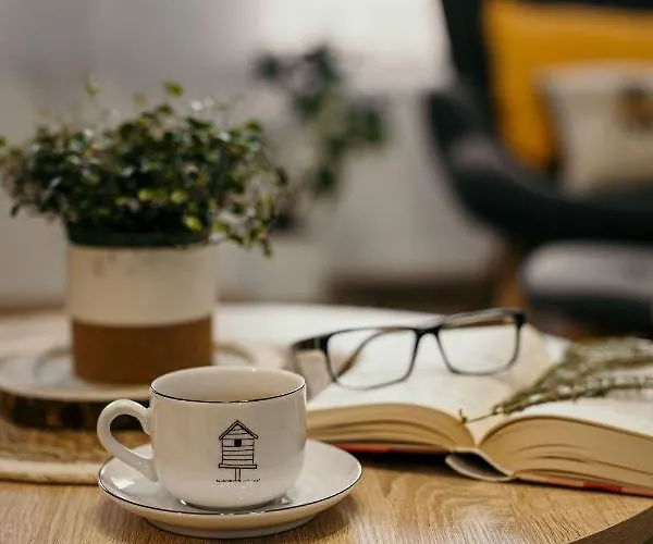 Miodownik 아파트 미에드지레시